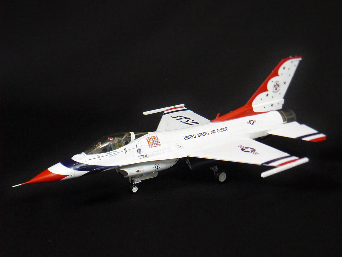 F16Aファイティングファルコン サンダーバーズ タミヤ1/48 F16Aファイティングファルコン サンダーバーズ タミヤ1/48